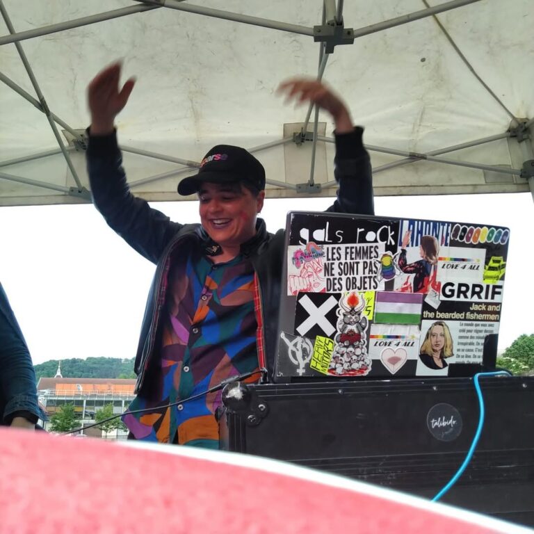 Lucie DJ Dernière Minute
